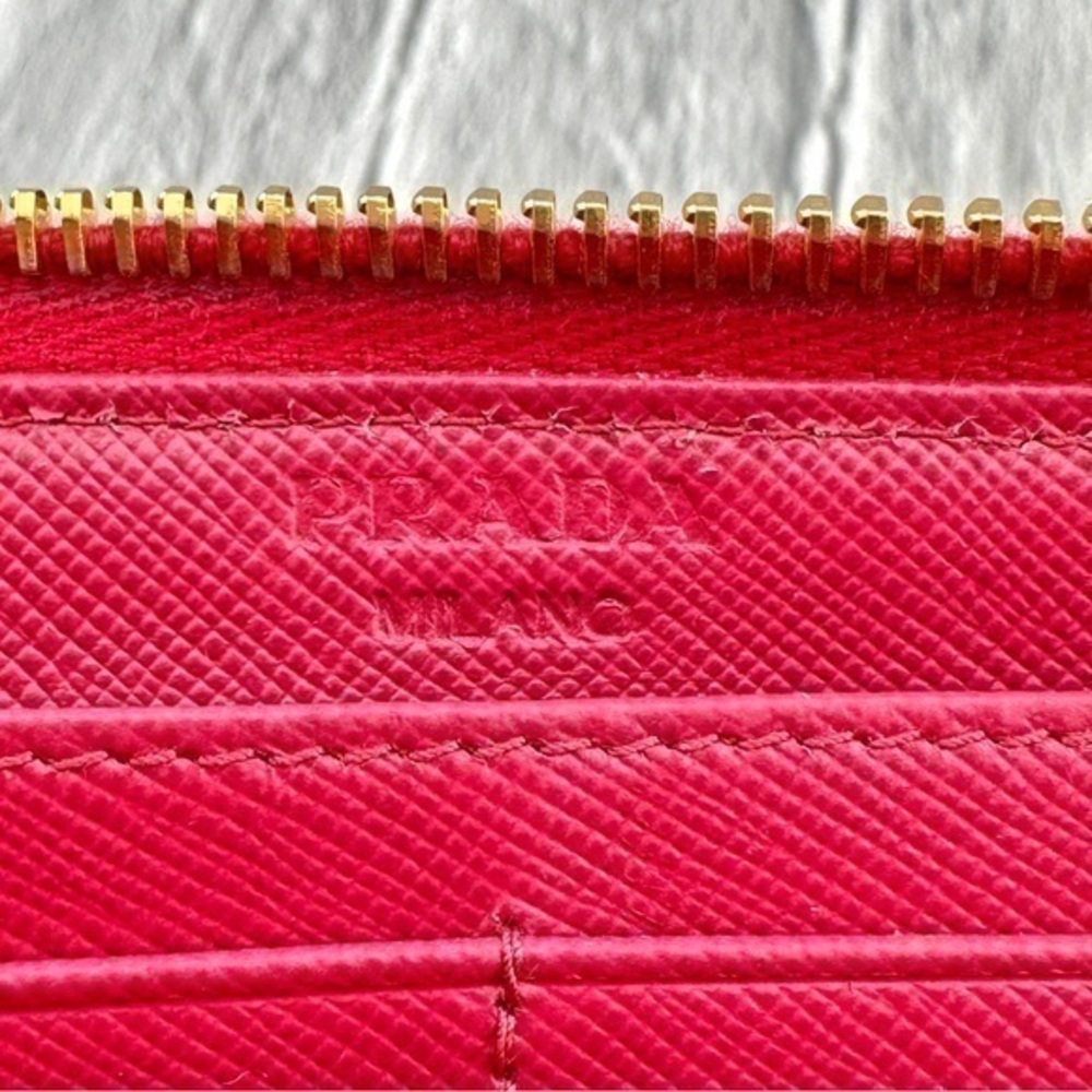 AUTHENTIC Prada Saffiano Metal Leather Continental Wallet. Color: Pink. - Picture 9 of 16